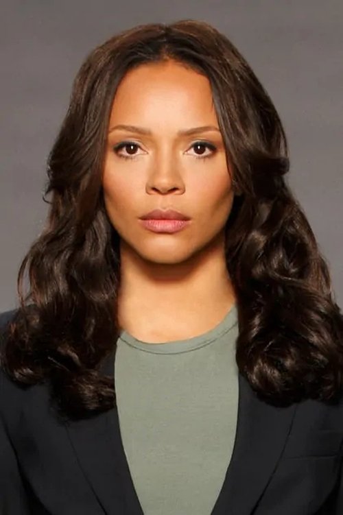 Zdjęcie Carmen Ejogo