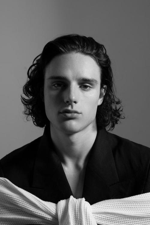 Zdjęcie Harry Collett