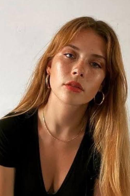 Zdjęcie Mia Tomlinson