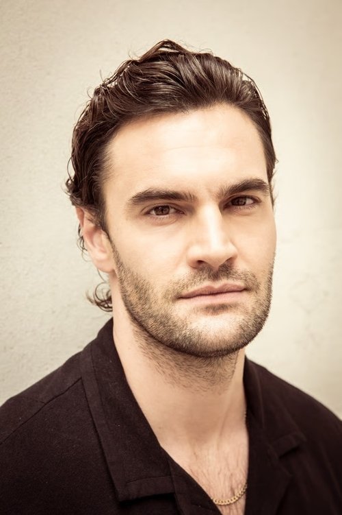 Zdjęcie Tom Bateman